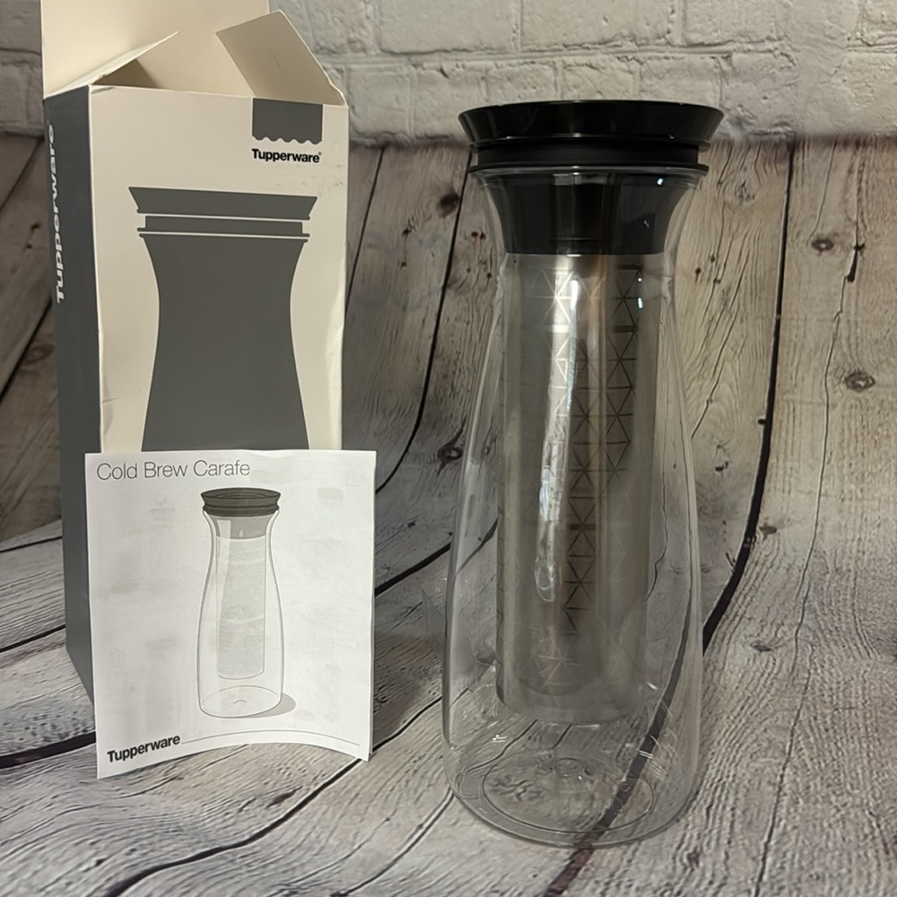 Tupperware Cold Brew Carafe - Picture 6 of 6
